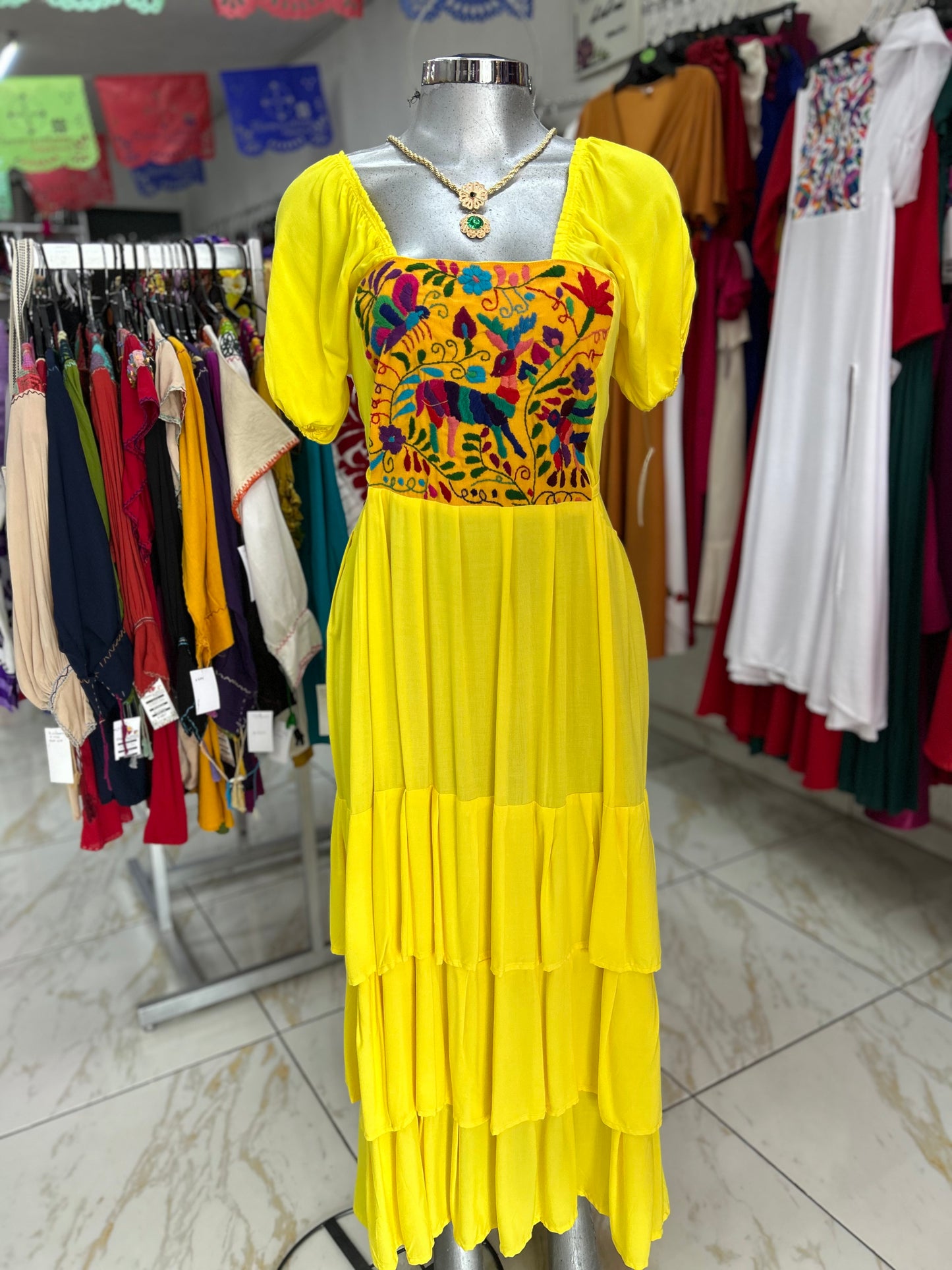 Vestido Chiapas Gala Básico 22