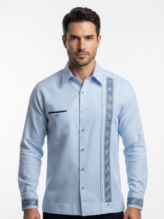 Guayabera Máquina Azul Celeste Bordado
