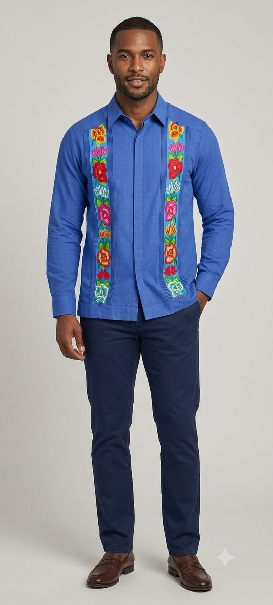 Guayabera Azul Rey bordada a mano